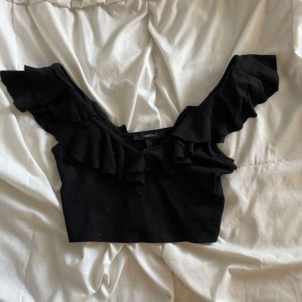 forever 21 ruffled short sleeve crop top